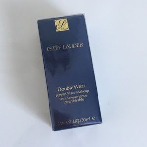 Estée Lauder Double Wear Foundation - 1N0 Porcelain